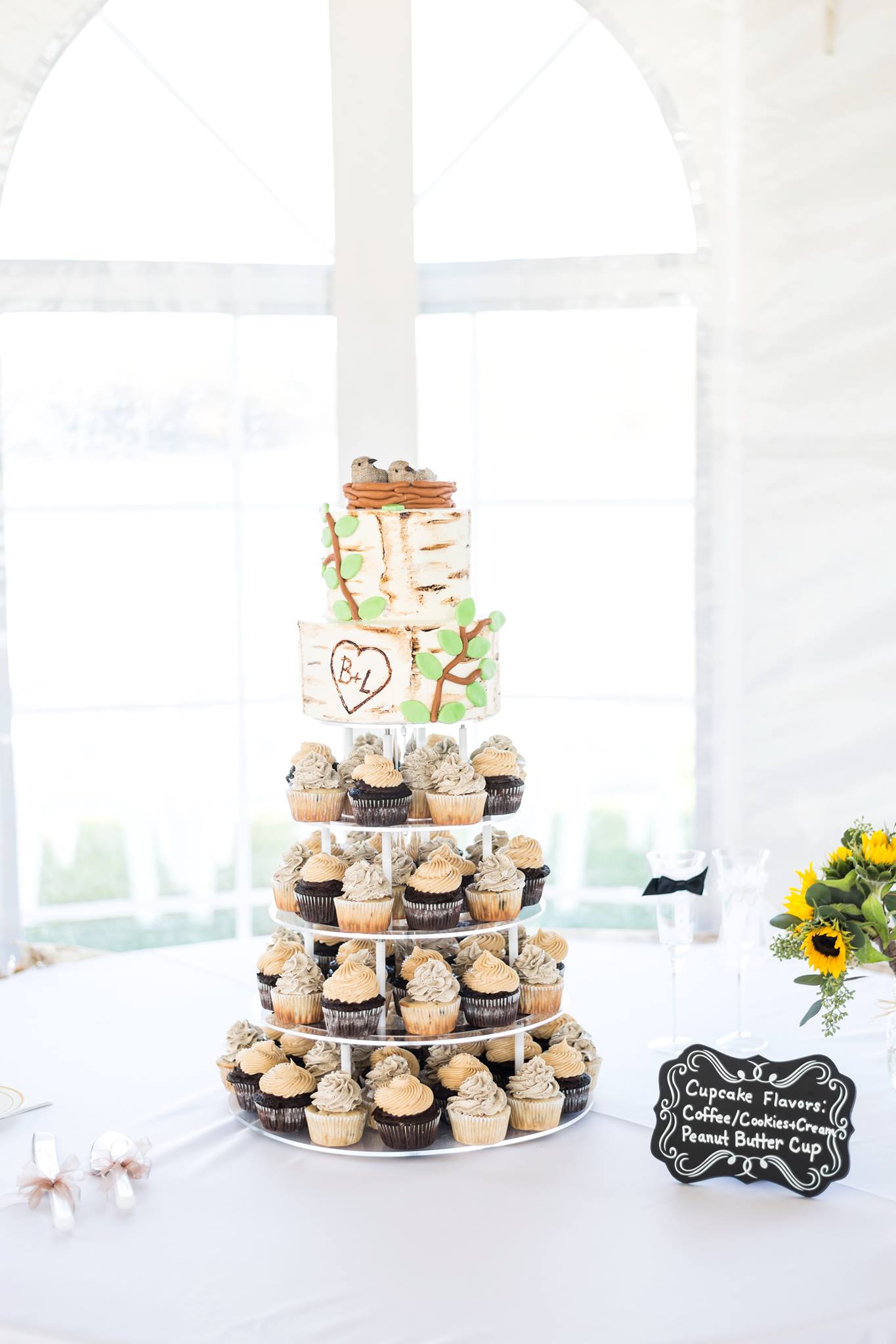 WarrentonVAWeddingCake_BirchTreeWeddingCake_WeddingCakeAndCupcakes