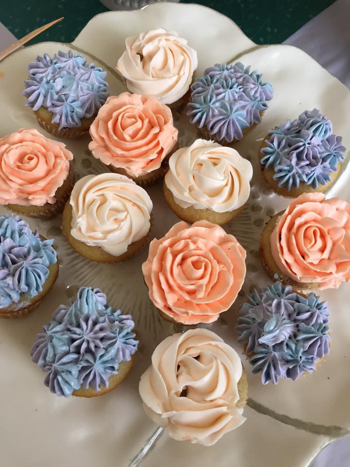 WarrentonVirginiaCupcakes_WeddingCupcakes_ButtercreamFlowerCupcakes